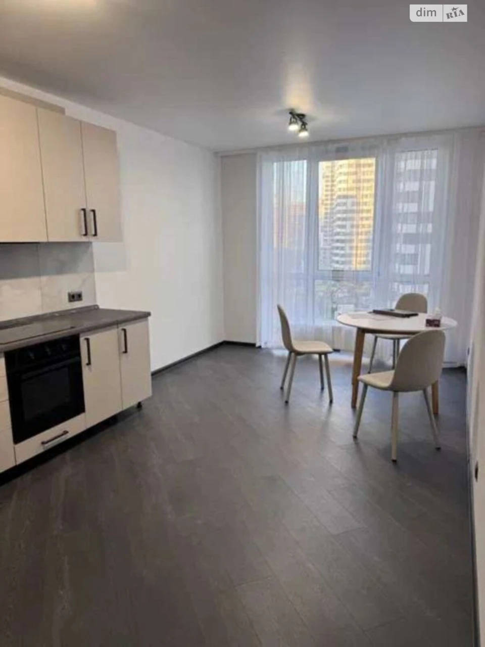 Long-Term Rental Apartment Podilsky