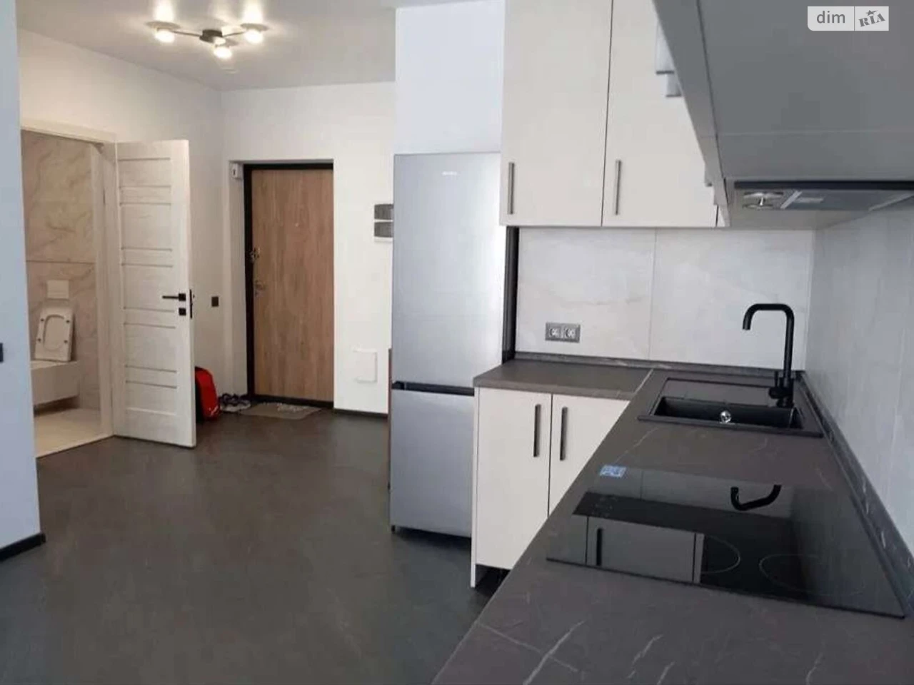 Long-Term Rental Apartment Podilsky