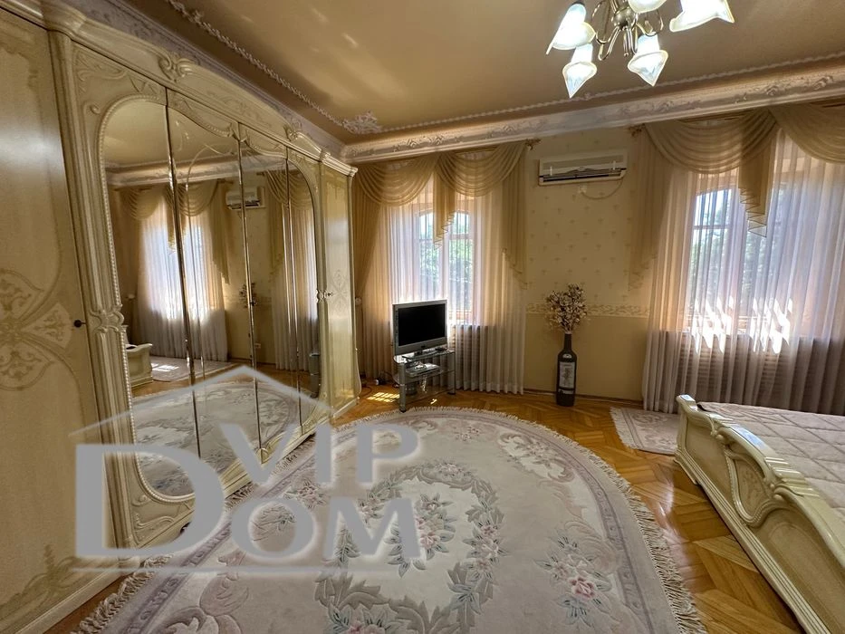 Дом в Одессе на 7.4 сотках, хозяйский дом., Тульская.