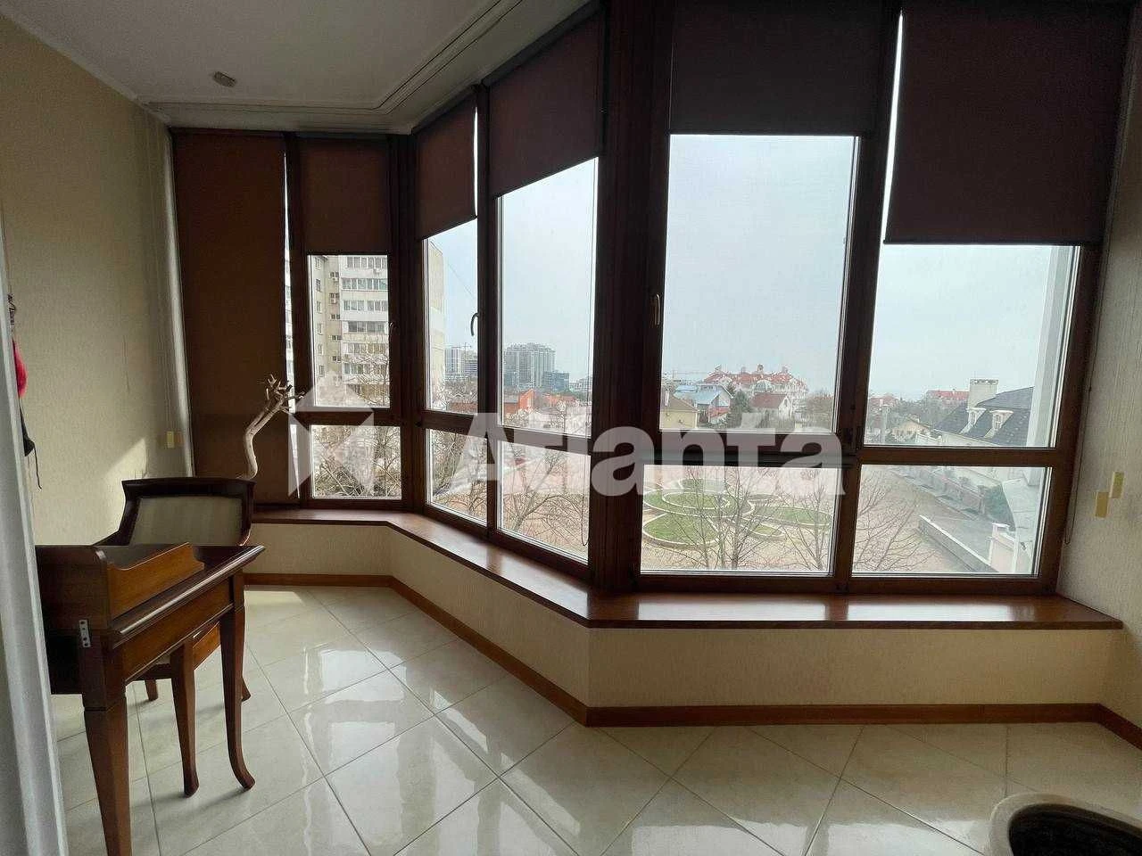 Фонтан/Аркадия. Большая 3-комнатная квартира, 187 м² на первом этаже. Возмо