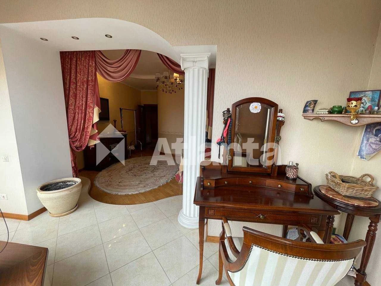 Фонтан/Аркадия. Большая 3-комнатная квартира, 187 м² на первом этаже. Возмо