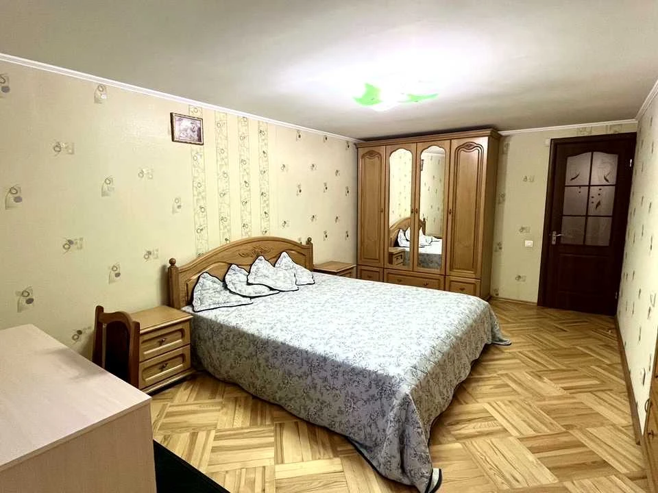 Квартира. Львов, улица Плугова