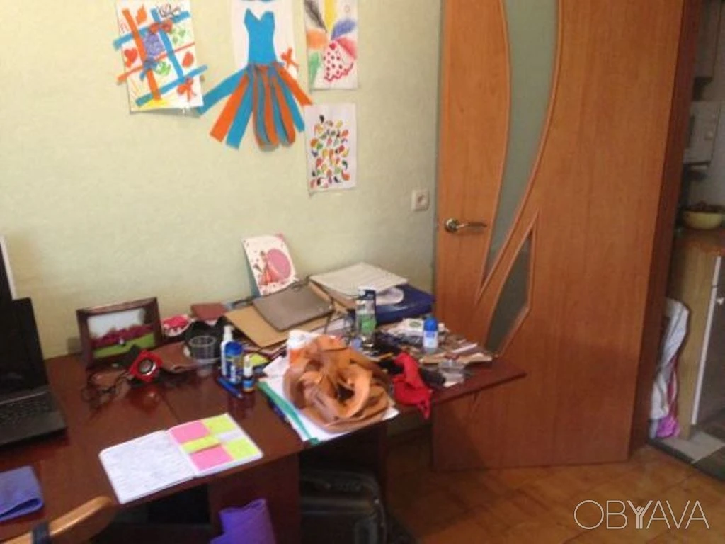 Rent one room in a 3-room apartment in the Pozniak area