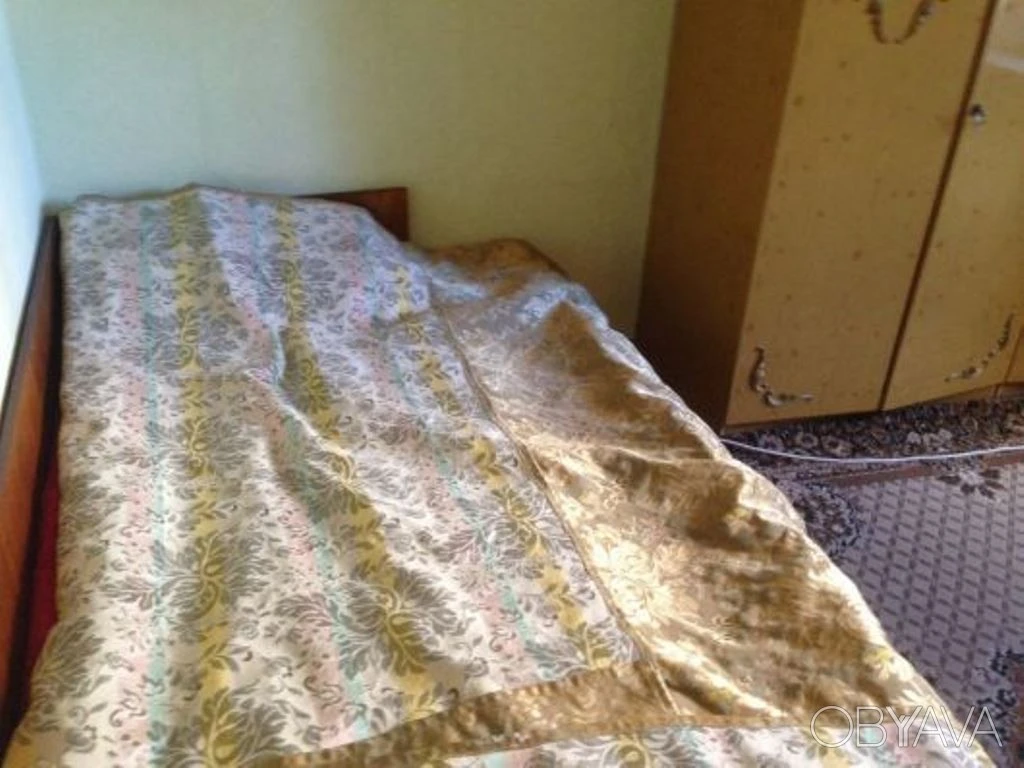 Rent one room in a 3-room apartment in the Pozniak area