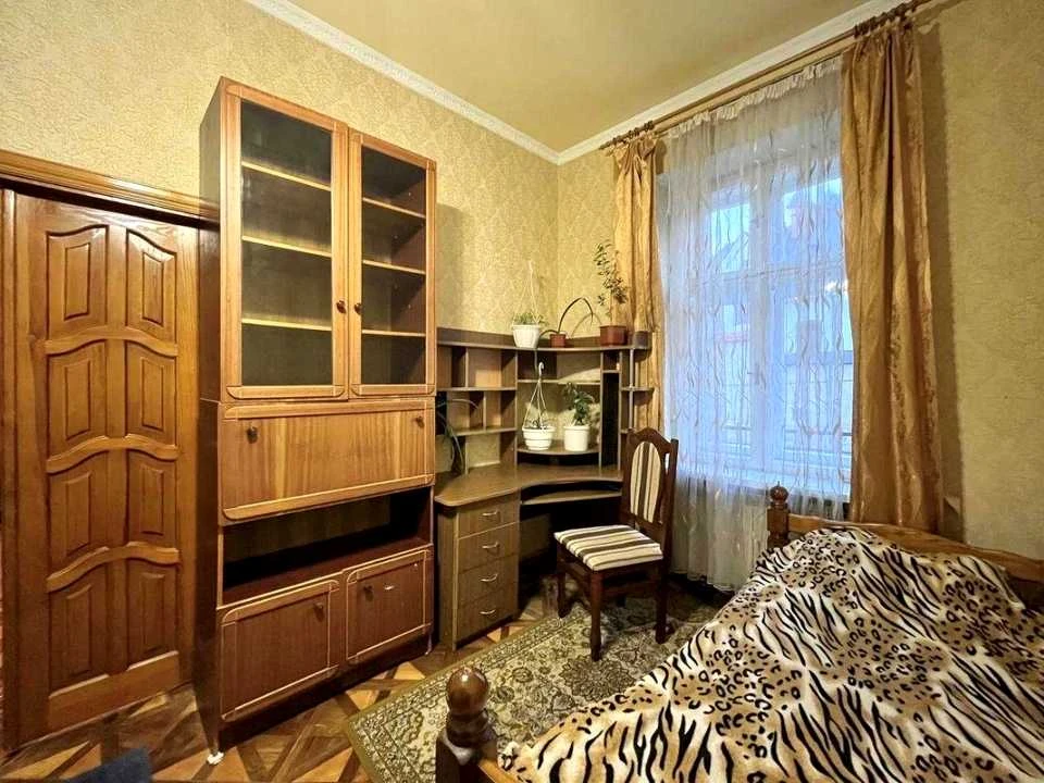 Квартира. Львів, вулиця Богдана Хмельницького