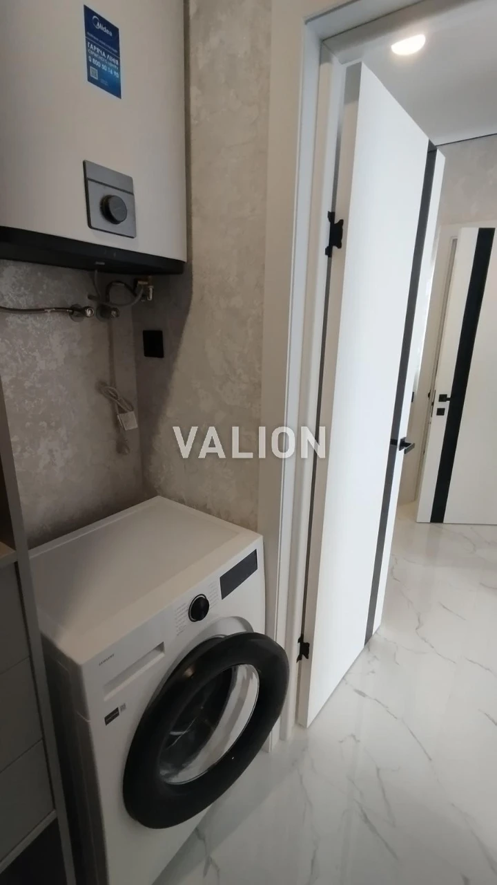 Sale of one-bedroom apartment with renovation and furniture at Zmiienka Volodyna, 30