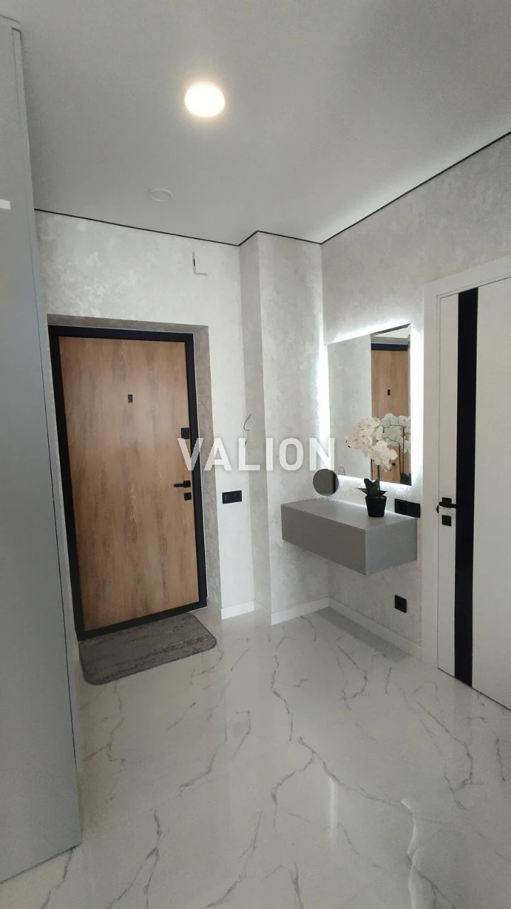 Sale of one-bedroom apartment with renovation and furniture at Zmiienka Volodyna, 30