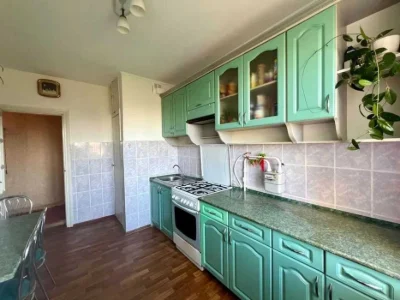 3х кімнатна на Ближніх Гречанах (Олімпійська), Цегла, Середн
