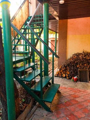 Просторний будинок для великої сім'ї — 170 м², два поверхи, чудово