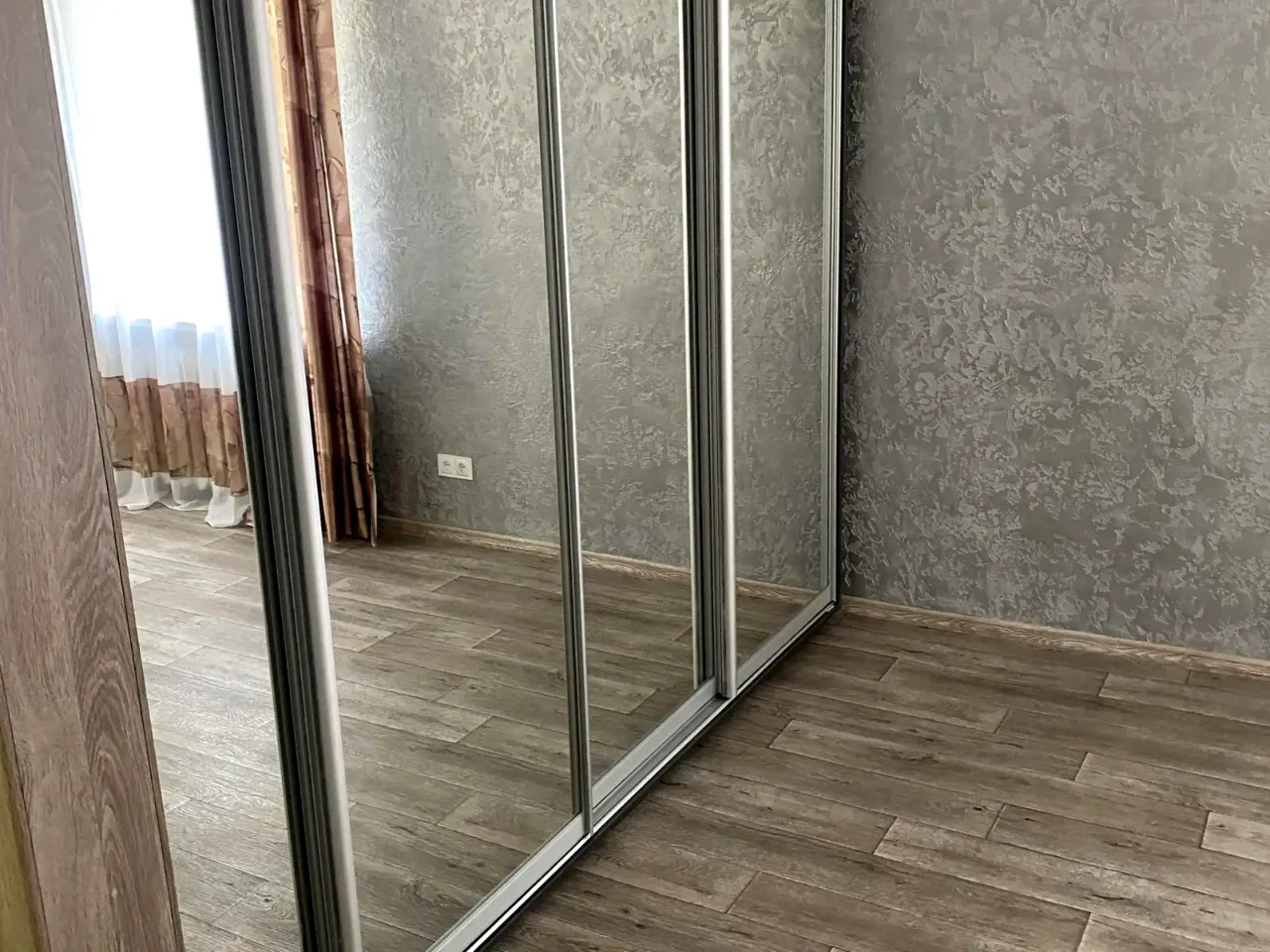 Продажа квартиры 1-й комнаты 32 м² 1/5 этажа