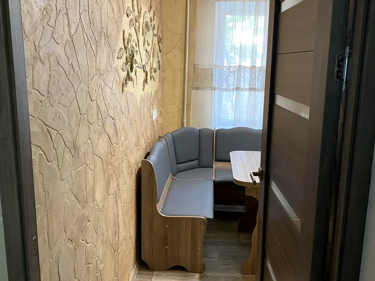 Продажа квартиры 1-й комнаты 32 м² 1/5 этажа