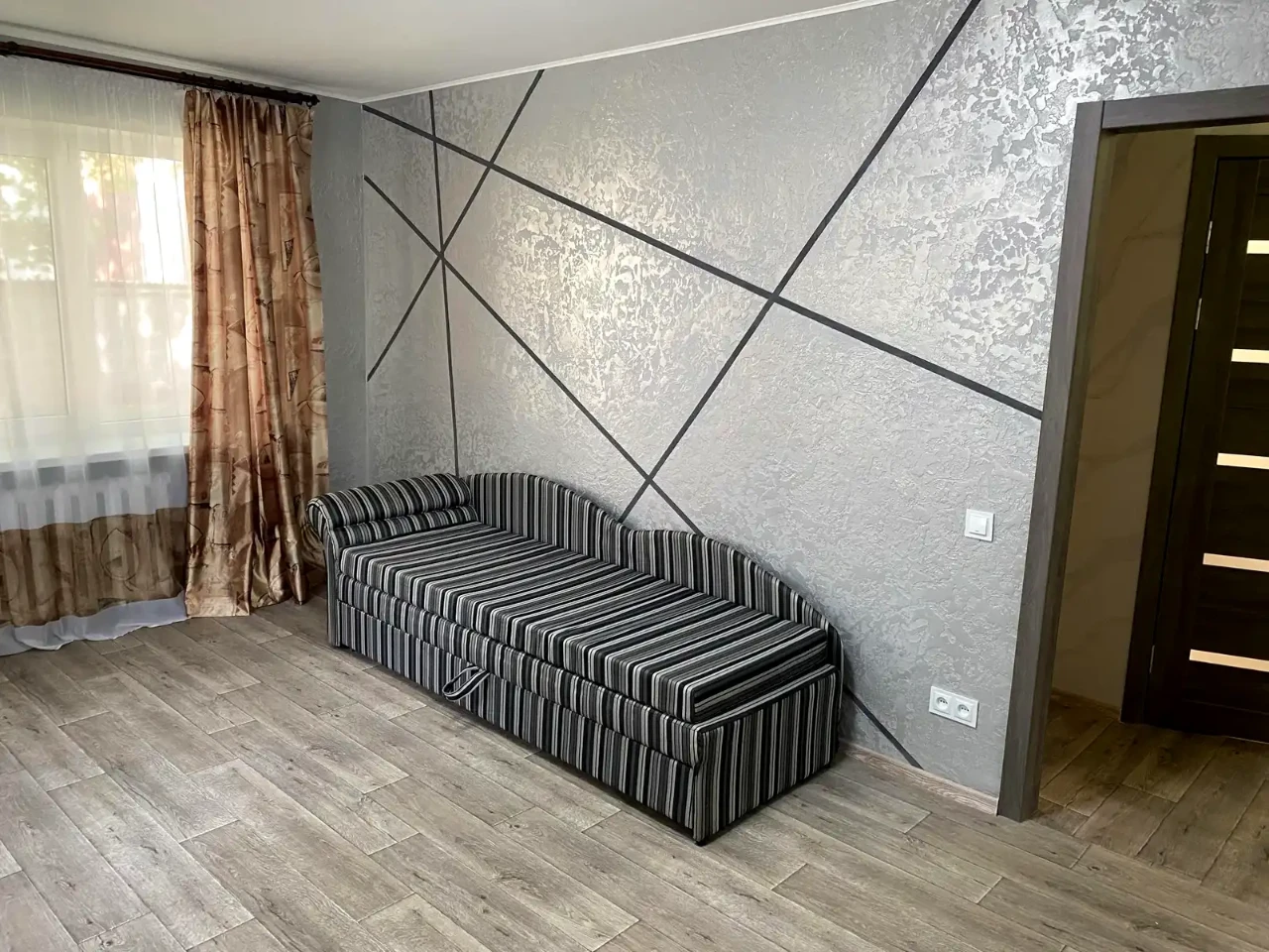 Продажа квартиры 1-й комнаты 32 м² 1/5 этажа