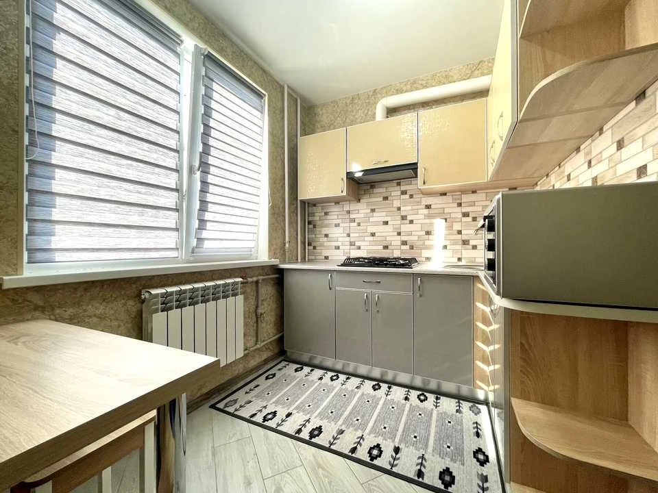 Apartment. Kharkiv, Yuliyevskiy Prospect