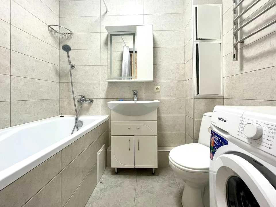Apartment. Kharkiv, Yuliyevskiy Prospect