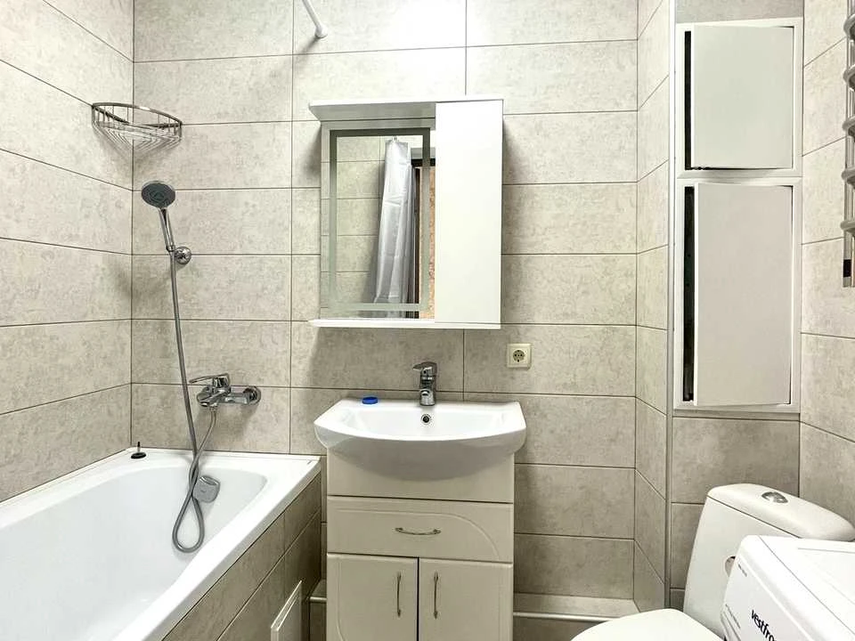 Apartment. Kharkiv, Yuliyevskiy Prospect