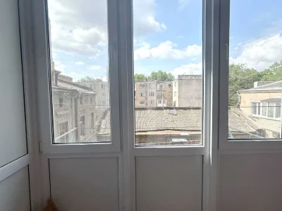 Apartment. Odessa, Knizhovyi Street