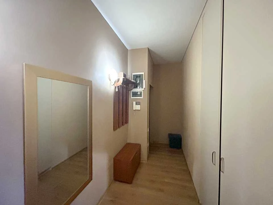 Apartment. Odessa, Knizhovyi Street