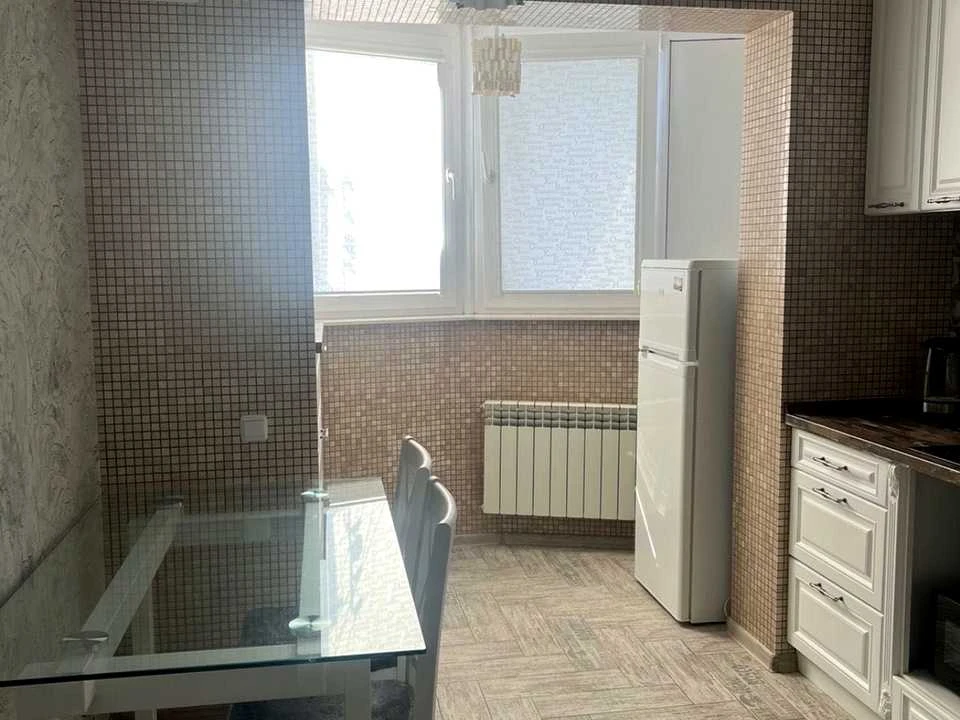 Apartment. Odessa, Varenskaya st.