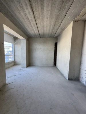 Продается квартира с собственной террасой в сданном доме