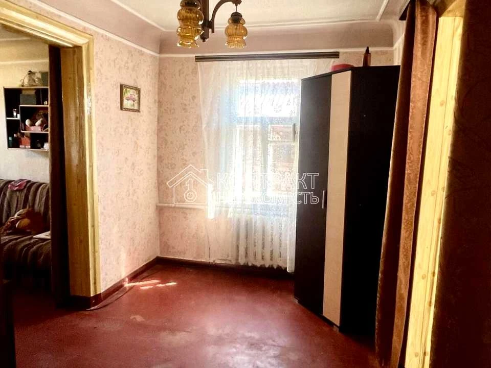 House. Ivan Kobzi Avenue, Novoselivka, Kharkiv