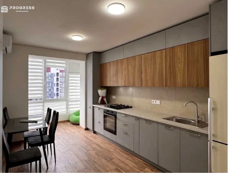 Apartment. Ivano-Frankivsk, Knyaginyn Street