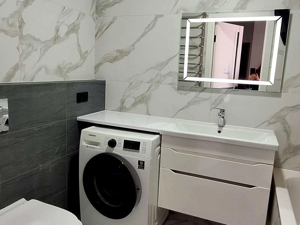 Apartment. Ivano-Frankivsk, Vysochana st.