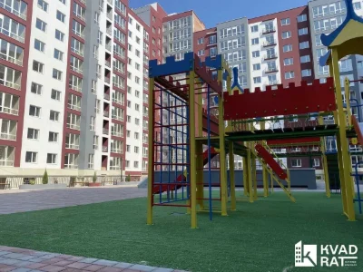 Двухкомнатная квартира в центре, срочно!