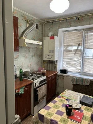 Sale of a 3-room apartment on Mykhaylivska Street
