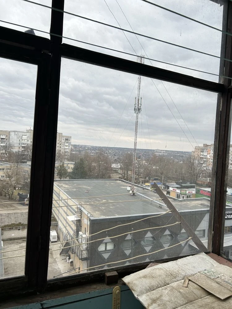 Sale of a 3-room apartment on Mykhaylivska Street
