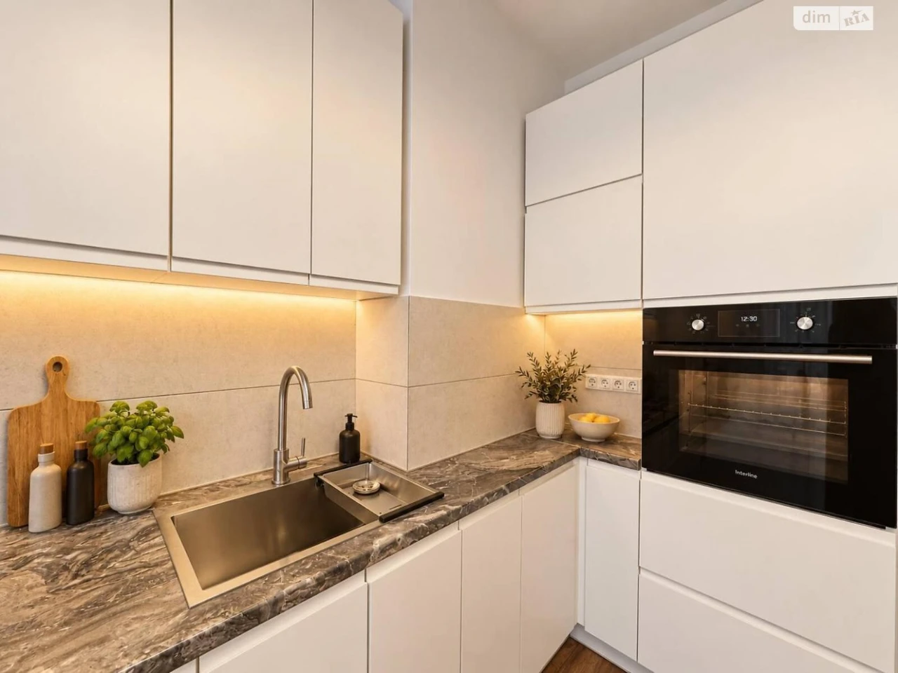 Sale of Apartment, Holosiivskyy