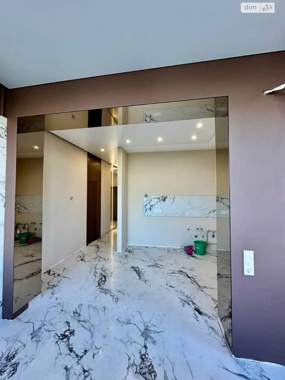 Apartment for Sale: Kyiv - Sofia Residence