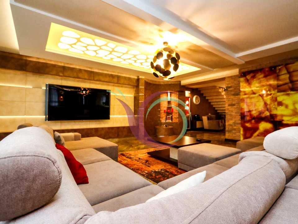 Apartment. Ivano-Frankivsk, Hnatia Hotkevych Street