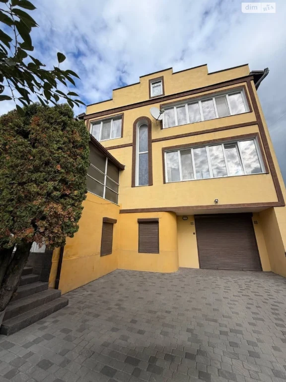 Sale of House in Lezneve