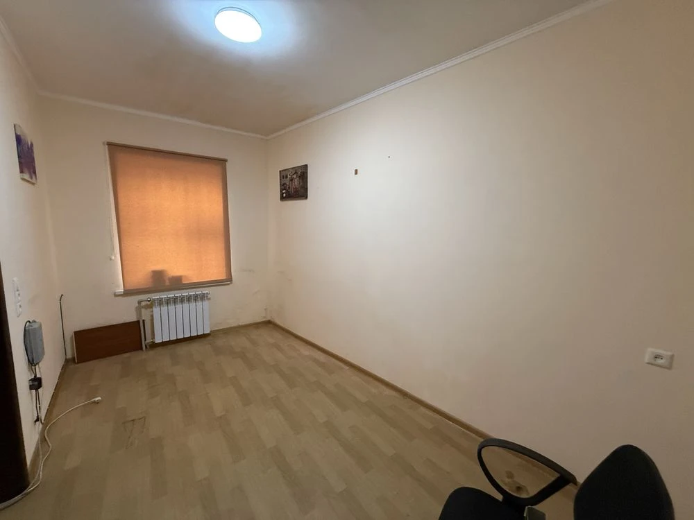 Two-room apartment on Poiznachna.Zhylkoop.