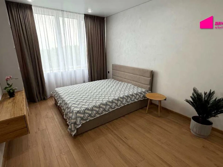 Apartment. Дніpro, Naberezhna Peremohy st.