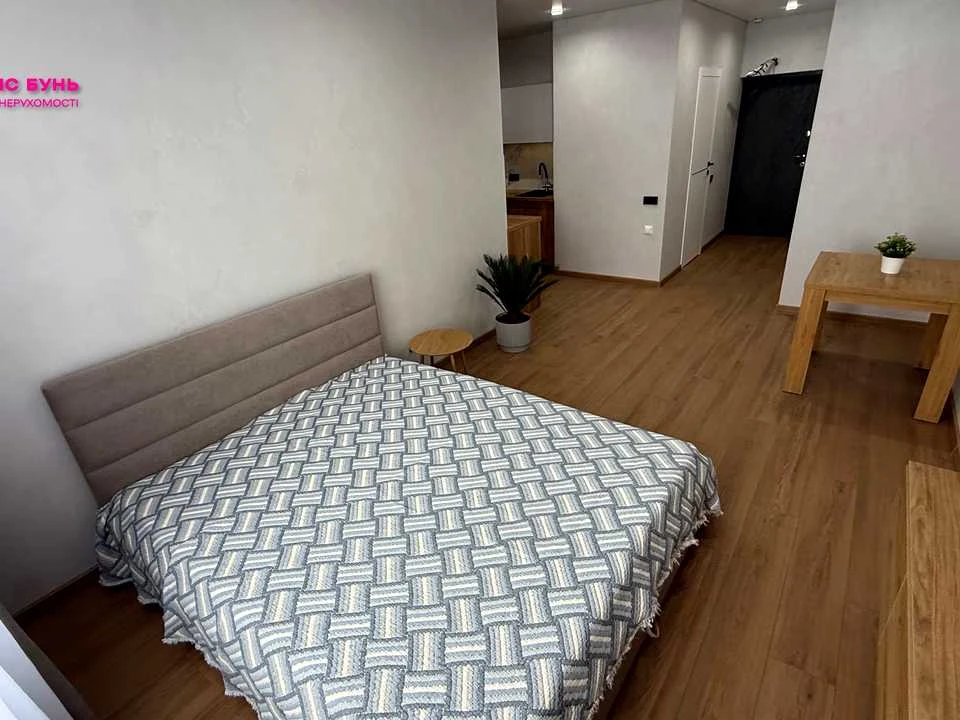 Apartment. Дніpro, Naberezhna Peremohy st.