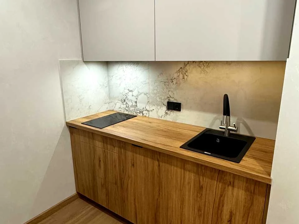 Apartment. Дніpro, Naberezhna Peremohy st.