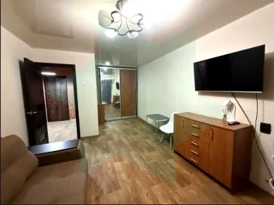 Apartment. Dnipro, residential area Topola-2, street.