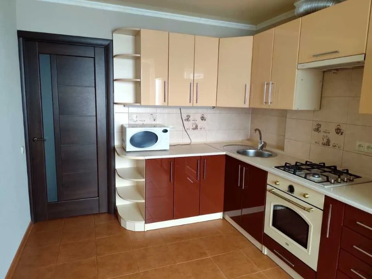 Apartment. Winnitsa, Sadovskogo st.
