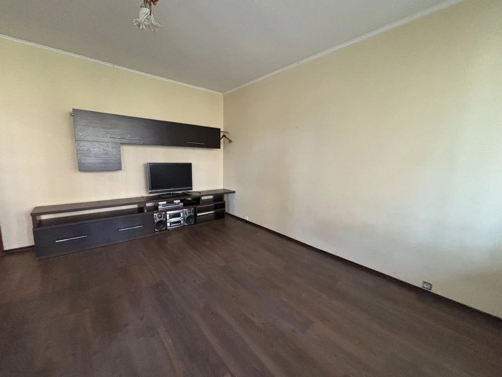 Apartment for Sale: 2 rooms on Генерала Свободи, 2