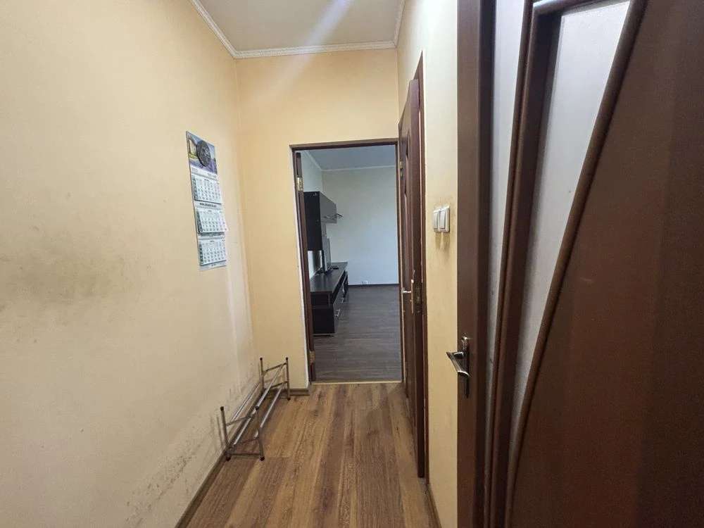 Apartment for Sale: 2 rooms on Генерала Свободи, 2