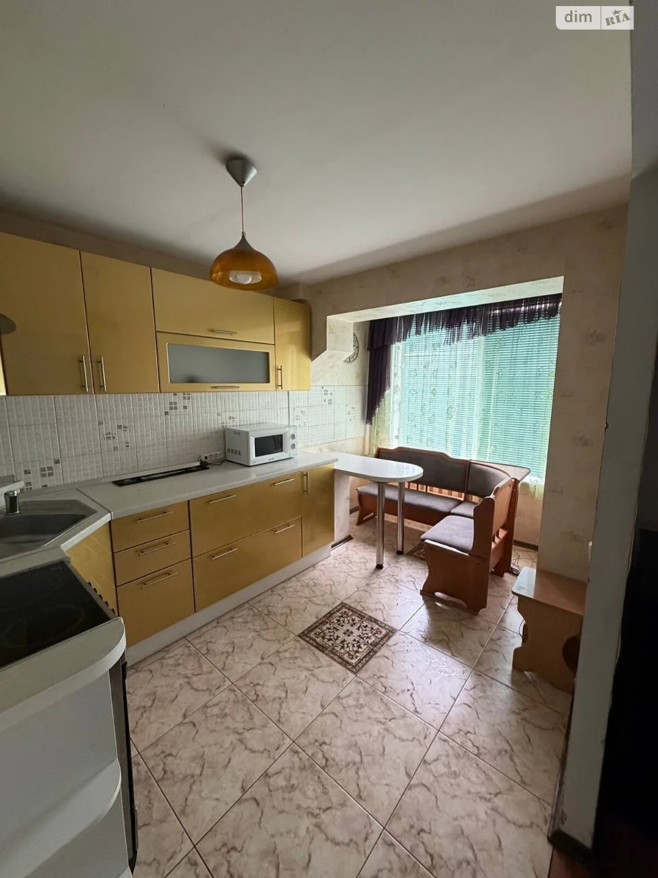 Apartment for Sale: Red Stone