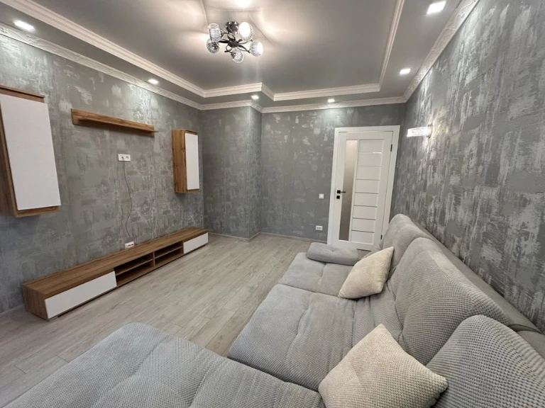 Экс! 3 комнатная 90 ЖК Реал парк