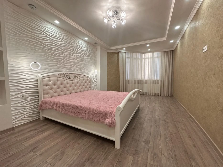 Экс! 3 комнатная 90 ЖК Реал парк