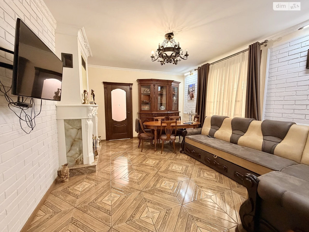 Apartment for Sale - Part of a House