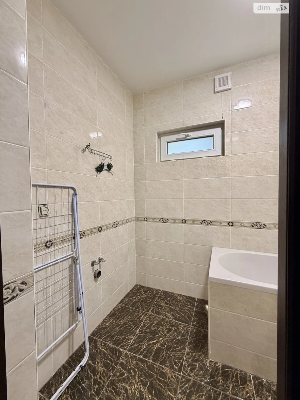 Apartment for Sale - Part of a House