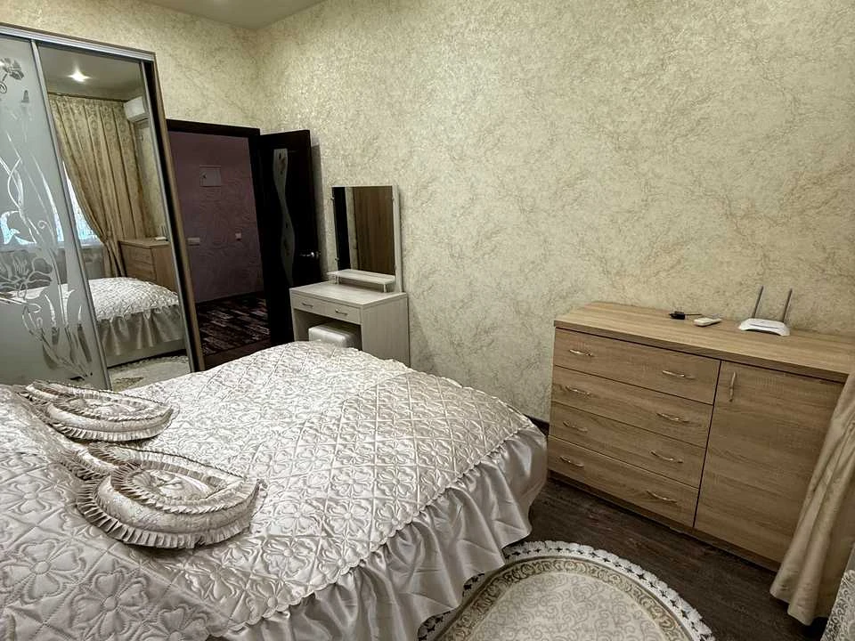 Apartment. Chernihiv, Nezalezhnosti St.