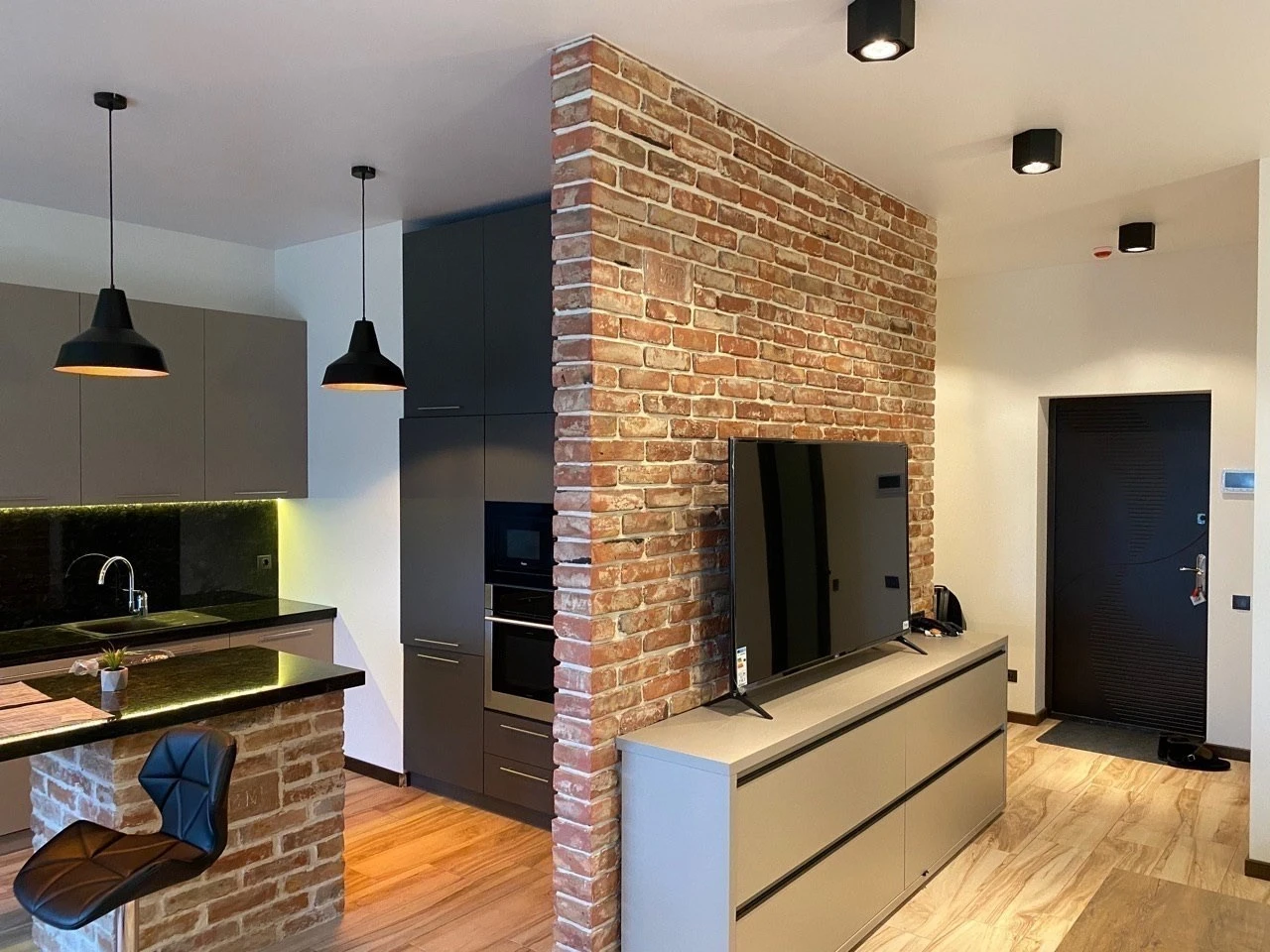 Rent 1-bedroom apartment 54 m², Eugene Konovalets st., 3