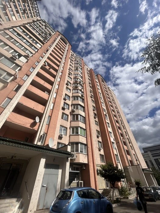 Продаж квартири вул. Голего 5 метро Шулявська