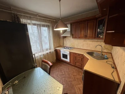 Urgent! For Sale: 2 Apartment at Prospekt Myru 2 Polyclinic